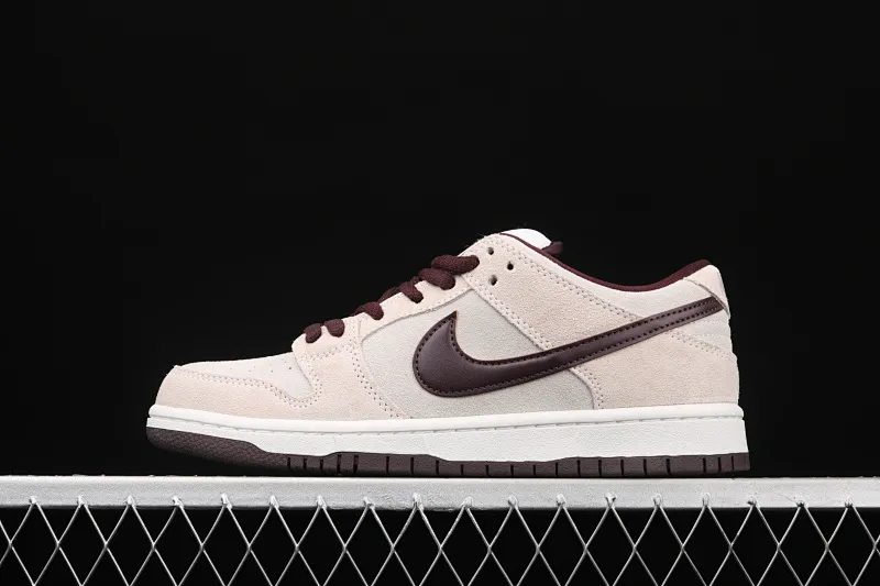 All categories Nk SB Dunk series Nk SB Dunk Low low-top sneakers Nk SB Dunk Low "Desert Sand" dark brown gray low-top series casual sneakers BQ6817-004